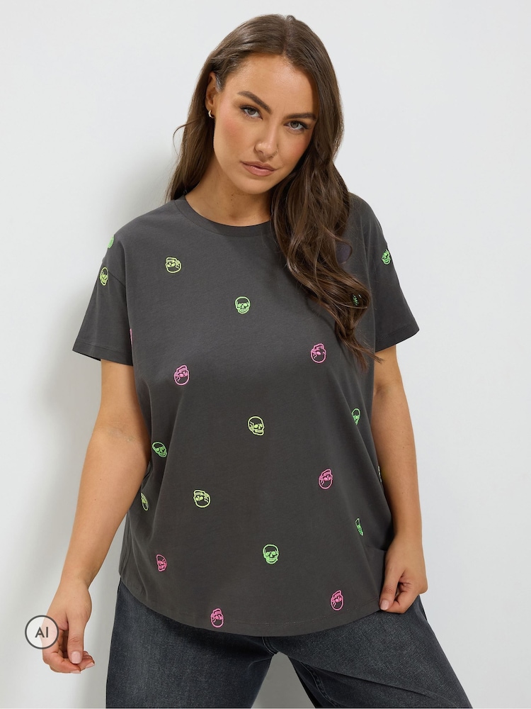 Yours Curve Core Skull Embroidered T-Shirt - 6суретінің 1 суреті