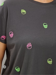 Yours Curve Core Skull Embroidered T-Shirt - 6суретінің 4 суреті
