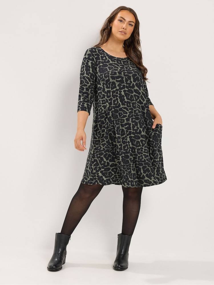 Yours Curve Green Animal Drape Pocket Dress - Image 1 of 6