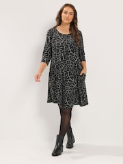 Yours Curve Green Animal Drape Pocket Dress - Image 2 of 6