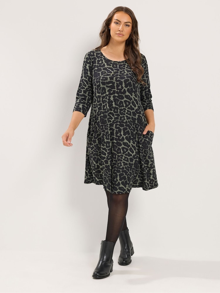 Yours Curve Green Animal Drape Pocket Dress - Image 2 of 6