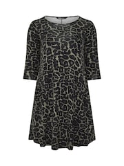 Yours Curve Green Animal Drape Pocket Dress - Image 5 of 6
