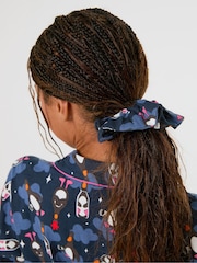 Skinnydip Blue x Wallace & Gromit Feathers Pyjamas Set with Scrunchie - Image 4 of 4