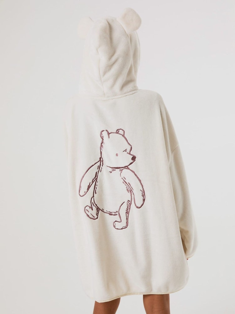 Skinnydip Disney Winnie the Pooh 3D Ears Blanket Hoodie - صورة 9 من 9