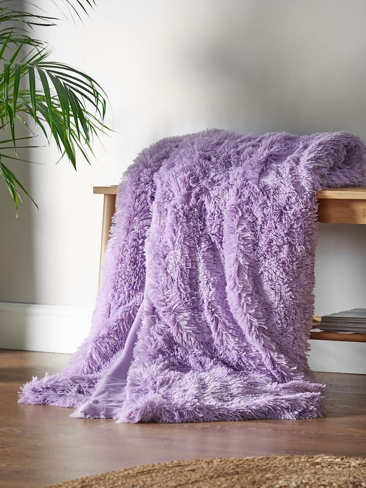 Catherine Lansfield Purple So Soft Cuddly Throw - Image 1 of 5