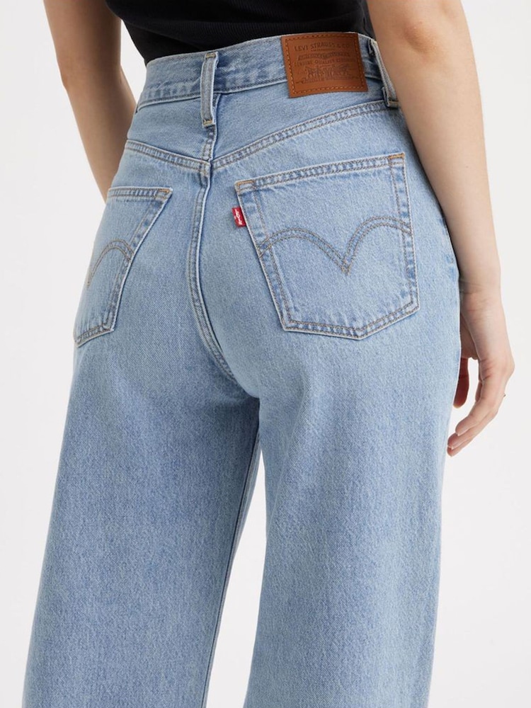 Far and Wide - Levi's® Ribcage Jeans met uitlopende pijpen van 100% katoen - Image 10 of 14