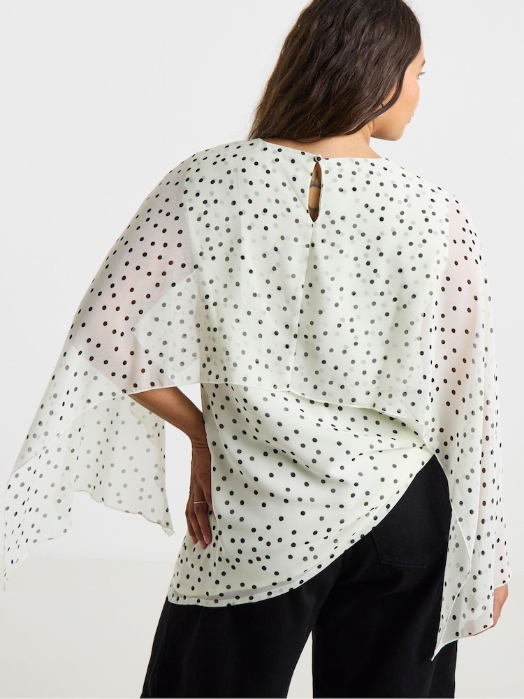 Simply Be Ivory Spot Cape Blouse - תמונה 2 מתוך 4 Simply Be Ivory Spot Cape Blouse - תמונה 2 מתוך 4