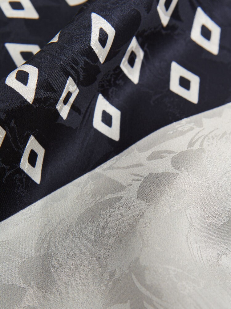 Reiss Midnight Palmaria Silk Jacquard Scarf - Image 4 of 4