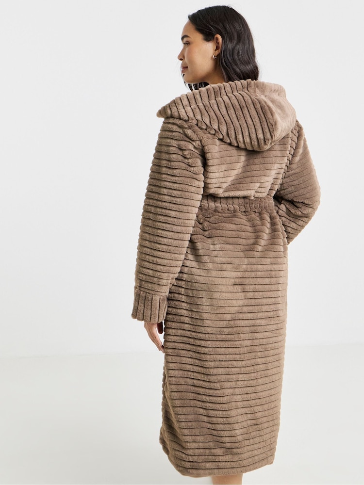 Simply Be Brown Pretty Secrets Luxury Robe - Image 2 of 4 Simply Be Brown Pretty Secrets Luxury Robe - Image 2 of 4