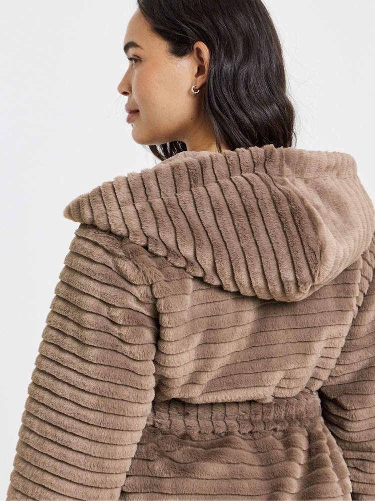 Simply Be Brown Pretty Secrets Luxury Robe - Image 4 of 4 Simply Be Brown Pretty Secrets Luxury Robe - Image 4 of 4