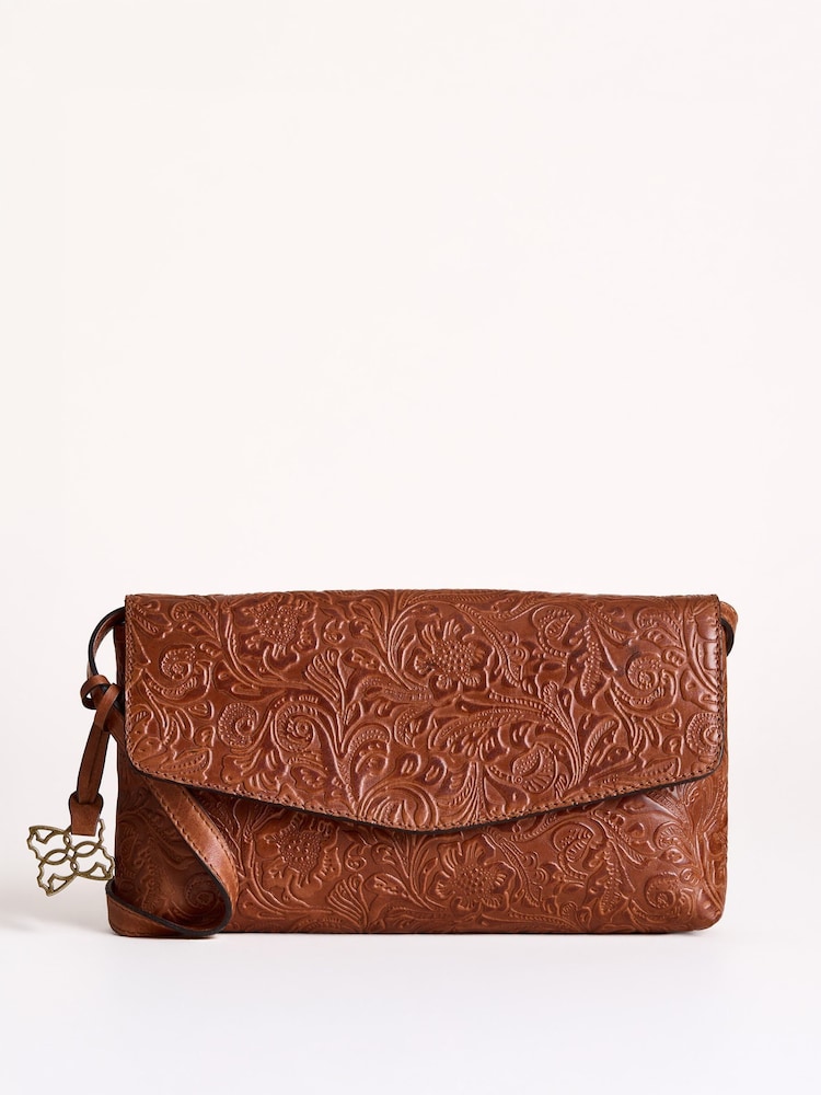 Коричневый - Кожаный клатч с длинным ремешком Lakeland Leather Temple - Изображение 2 6
