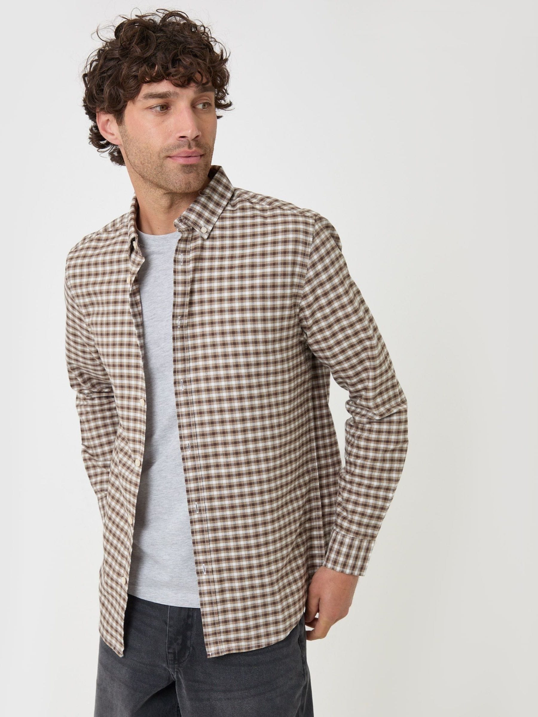 Threadbare Men's Brown Regular Fit Cotton Oxford Shirt