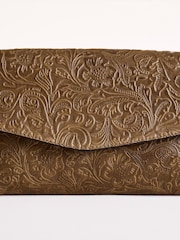 Зеленый - Кожаный клатч с длинным ремешком Lakeland Leather Temple - Изображение 6 6