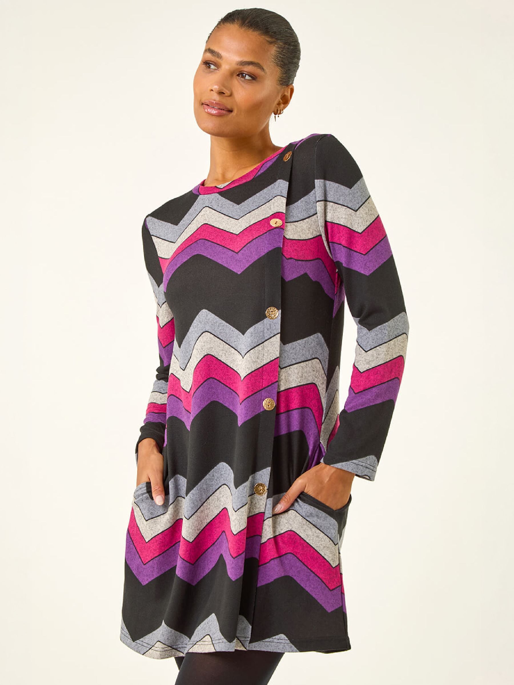 Roman Women's Purple Zig Zag Side Button Dress Size 20 - Image 6