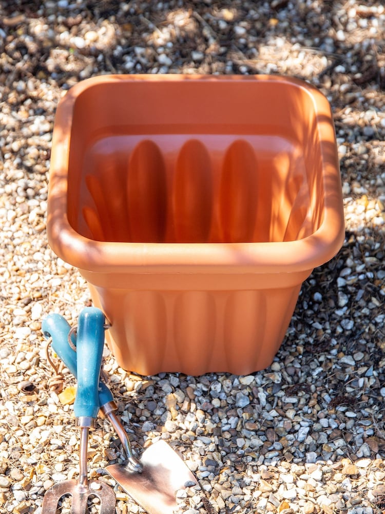 Wham Set of 5 Brown Garden Vista 33cm Plastic Square Planters - Image 2 of 3