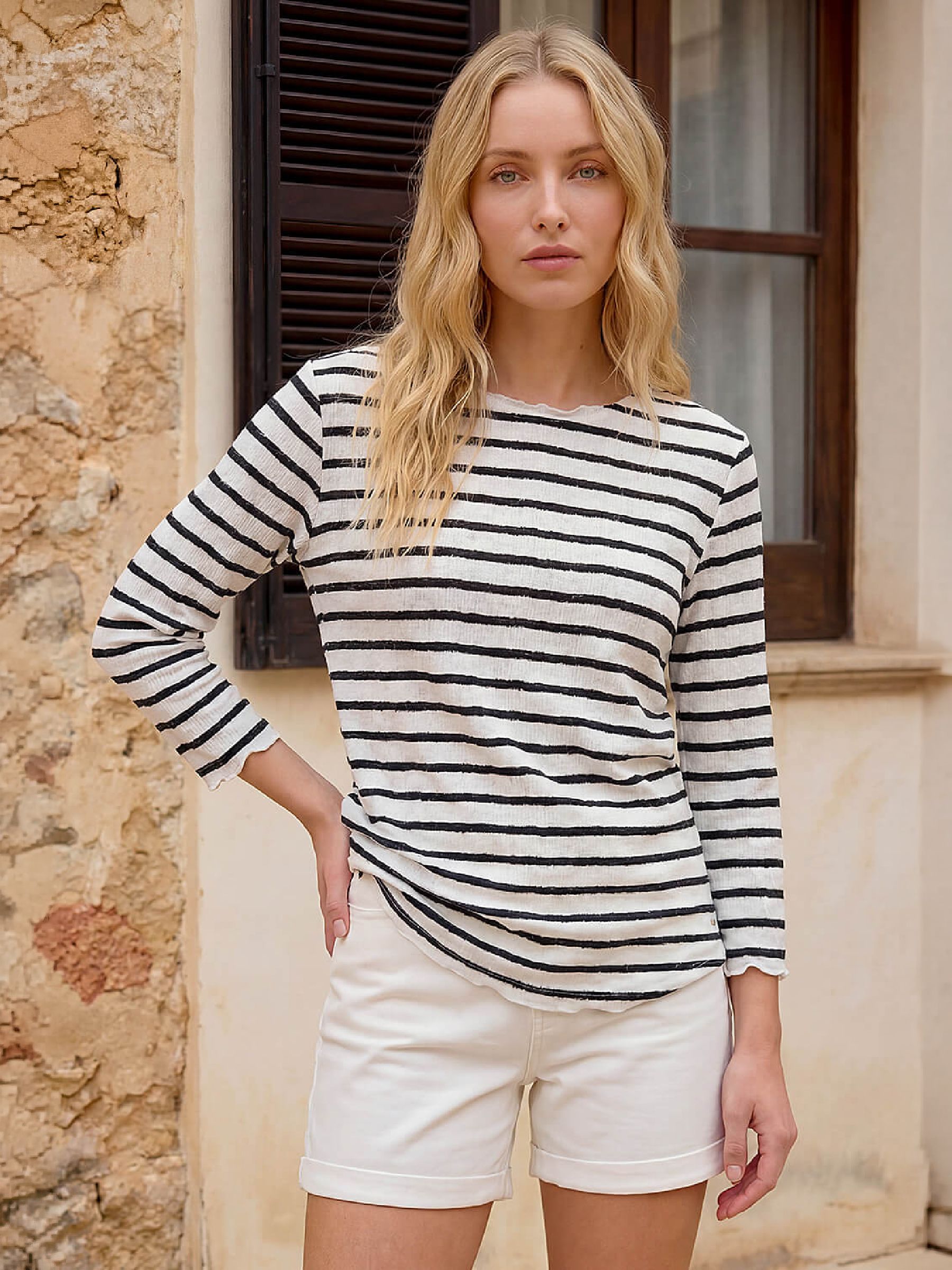 Roman Women's Black Stripe Print Stretch Top Size 20 - Image 2