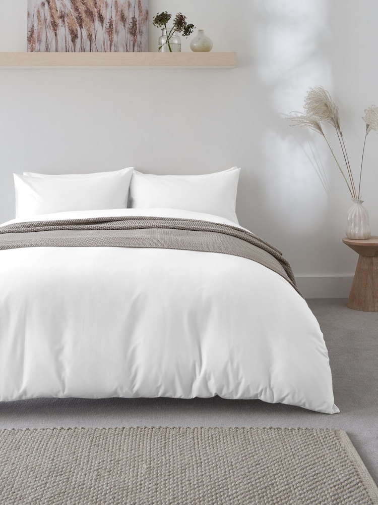 White Easy Care Polycotton Plain Duvet Cover and Pillowcase Set - Image 2 of 5