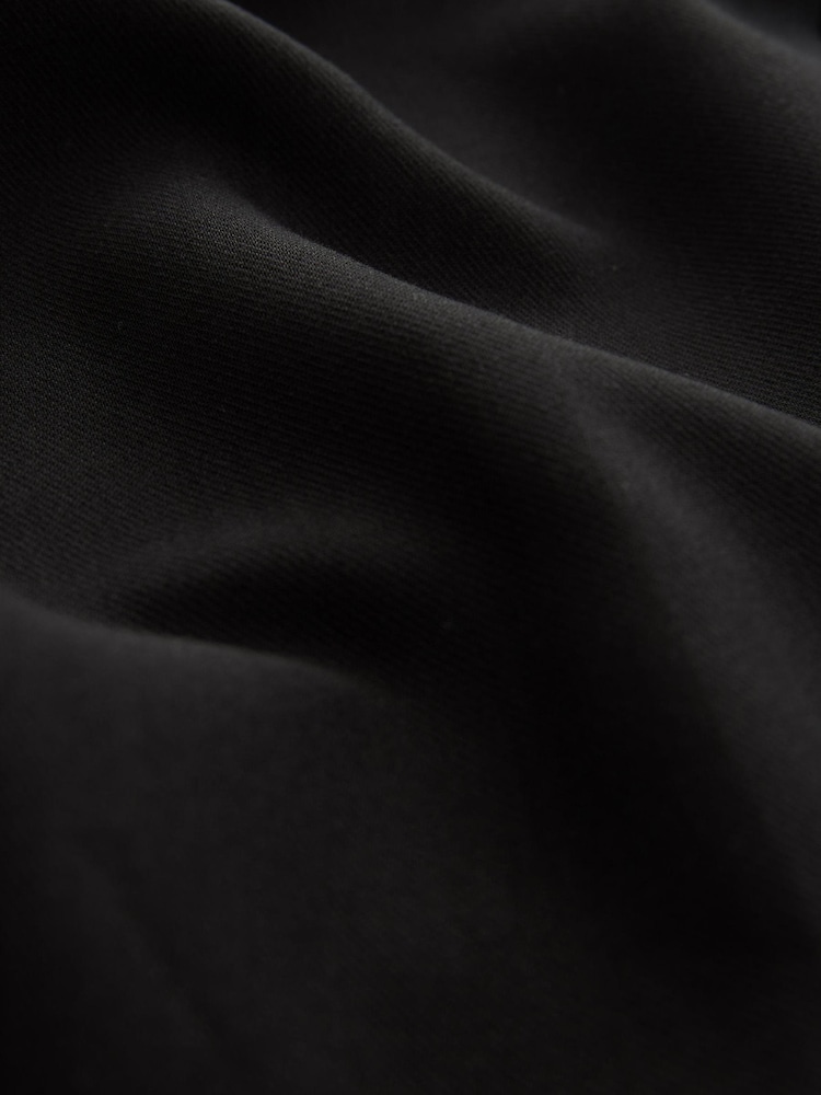 Black Tailored Skinny Leg Trousers - Image 2 of 2 Black Tailored Skinny Leg Trousers - Image 2 of 2