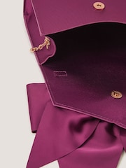 Rouge - Sac à nœud en satin Monsoon - Image 3 sur 4