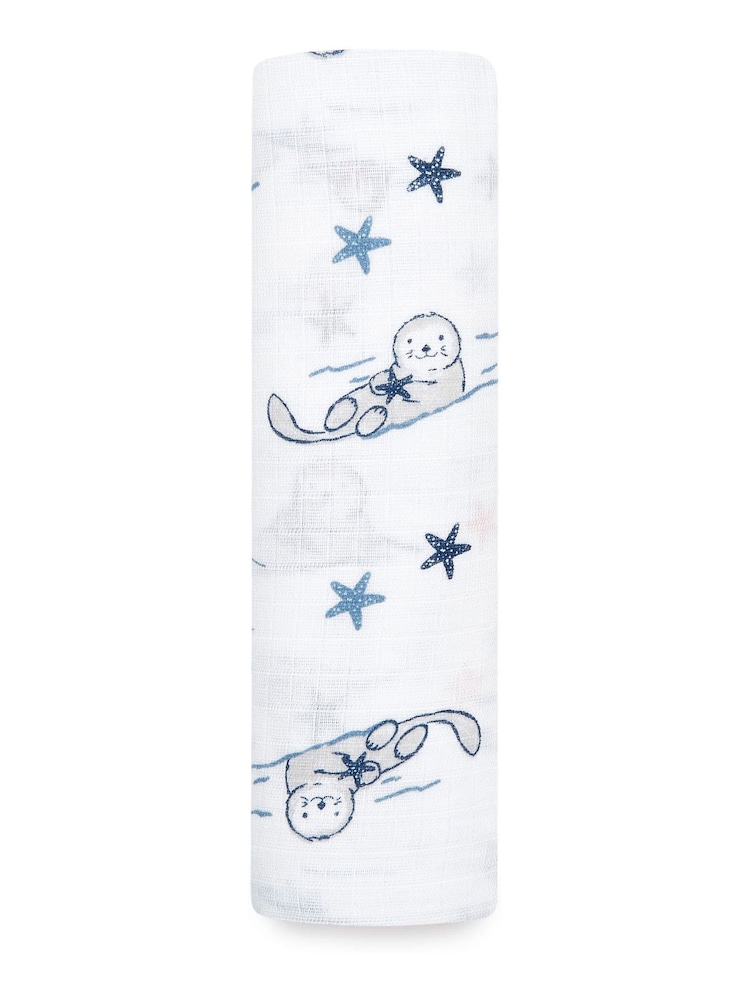 aden + anais™ White Essentials Seashorse Cotton Muslin Blanket - Image 1 of 5