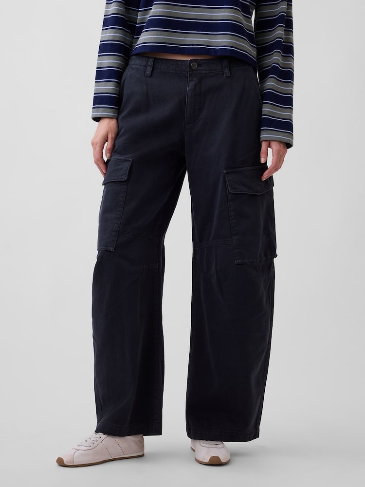 Gap Black Low Rise Twill Baggy Barrel Cargo Trousers - Image 1 of 6 Gap Black Low Rise Twill Baggy Barrel Cargo Trousers - Image 1 of 6