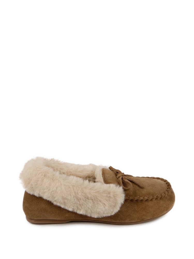 Totes Brown Isotoner Ladies Genuine Suede Moccasin with Faux Fur Lining - Image 2 of 5