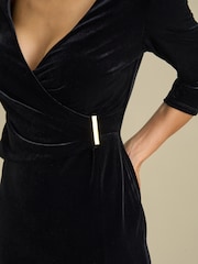 Gina Bacconi Black Rachael Velvet Dress With Gold Trim - Image 5 of 6