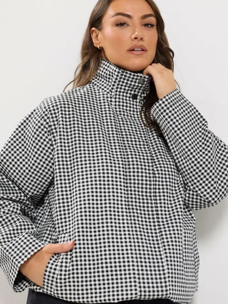 Yours Curve Black Monochrome Gingham Jacket - Image 2 of 6 Yours Curve Black Monochrome Gingham Jacket - Image 2 of 6