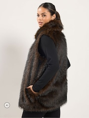 Yours Curve Brown Tipped Faux Fur Gilet - Image 3 of 6