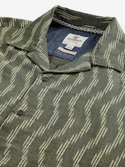 Green 100% Cotton Textured Short Sleeve Shirt With Cuban Collar - Image 8 of 9