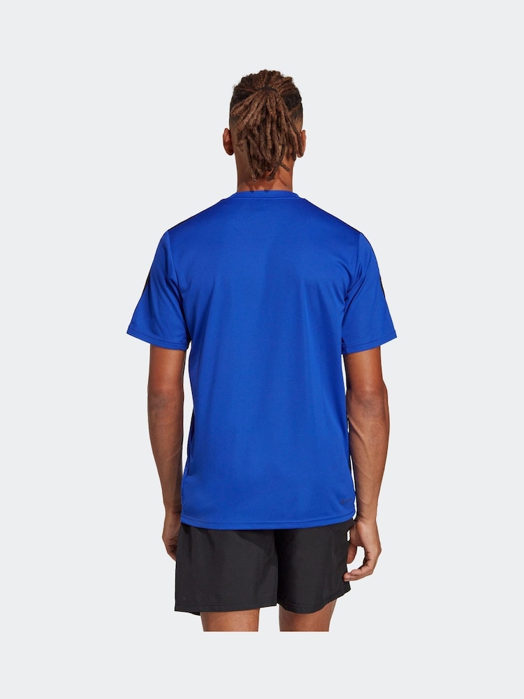modra - športna majica s kratkimi rokavi s 3 črtami adidas Train Essentials - Slika 2 iz 7 modra - športna majica s kratkimi rokavi s 3 črtami adidas Train Essentials - Slika 2 iz 7