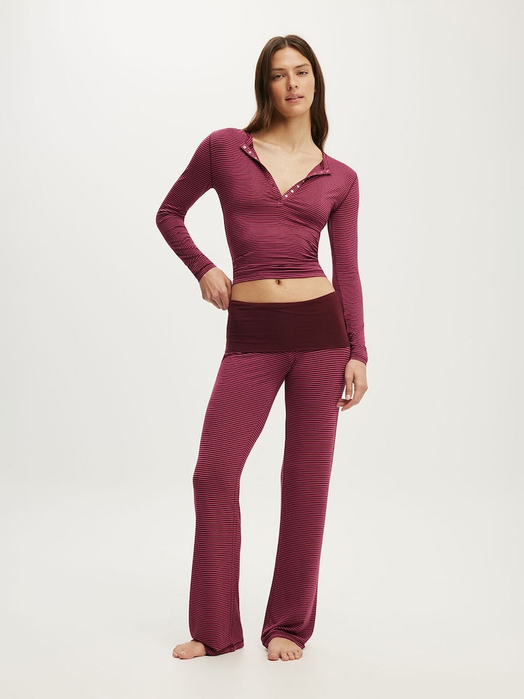 Cotton On Airy Soft Lounge Henley/Roll Waist Pants Set - صورة 1 من 6 Cotton On Airy Soft Lounge Henley/Roll Waist Pants Set - صورة 1 من 6