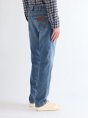 Wrangler Mid Blue Redford Moonlit Regular Tapered Jeans - Image 3 of 5