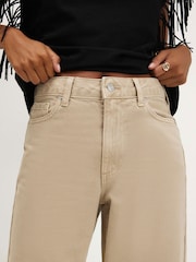 River Island Brown Petite High Rise Straight leg Jeans - Image 4 of 4