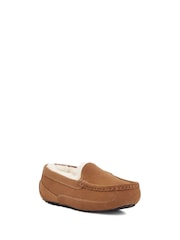 UGG Tan Brown Kids Ascot Slippers - Image 4 of 6
