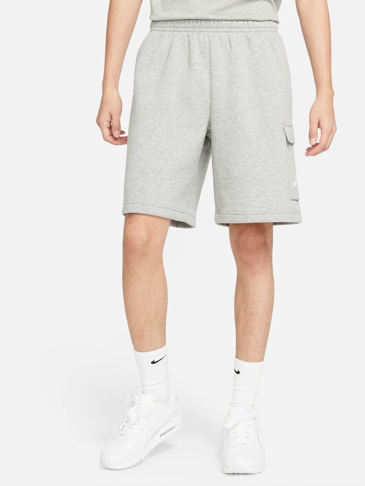 Nike Club Fleece Cargo Shorts - Image 4 of 7