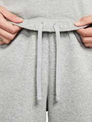 Флисовые шорты-карго Nike Club - Изображение 7 из 7