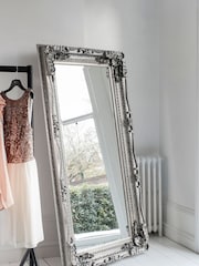 Gallery Home Silver Oxford Leaner Mirror - Image 1 of 3