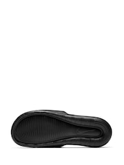 Nike Black/White Victori One Sliders - Image 4 of 6
