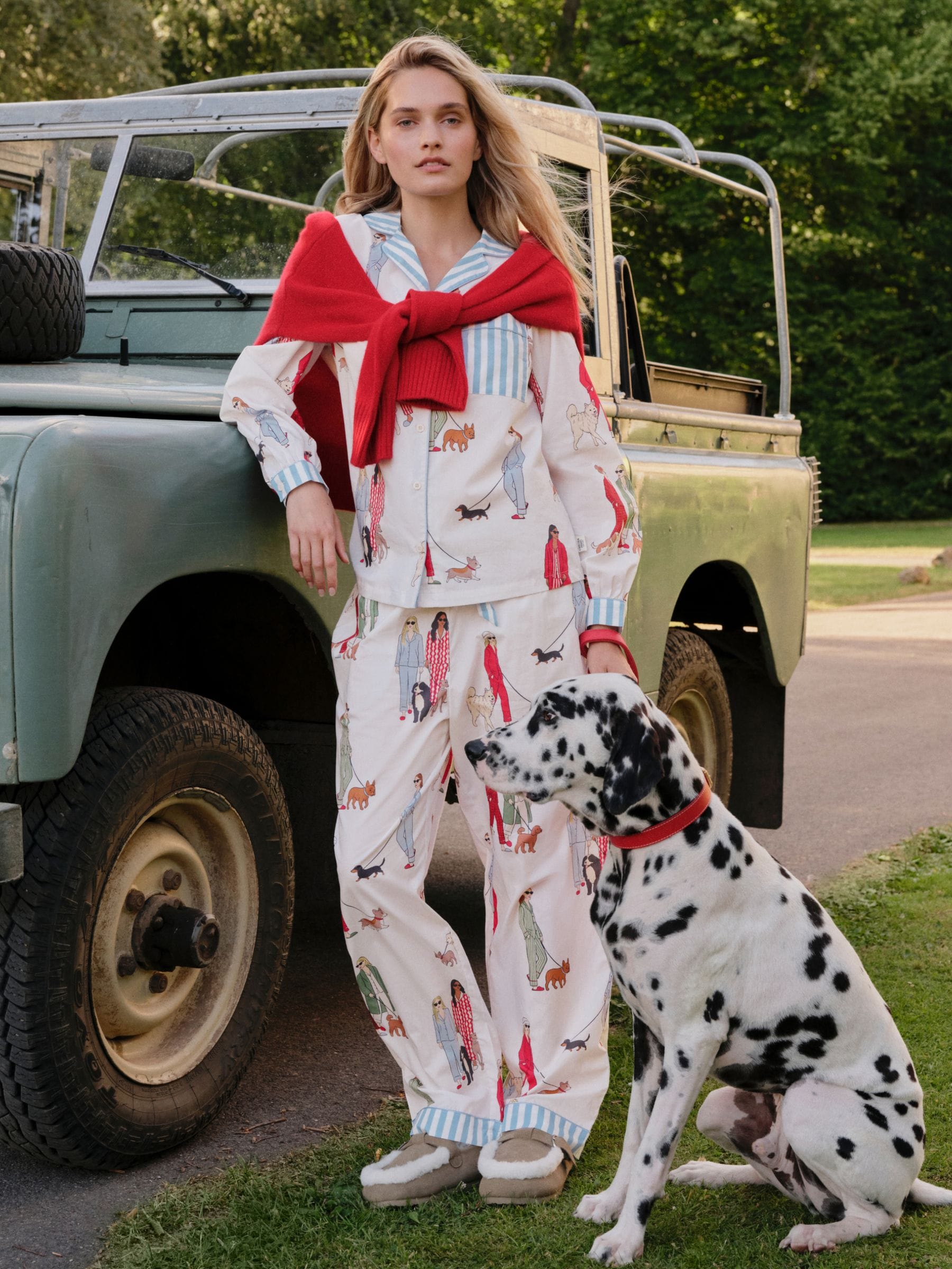 Chelsea Peers Women's White Cotton Dog Walking Print Long Pyjamas Set