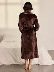 Chelsea Peers Brown Fleece Long Dressing Gown - Image 4 of 6