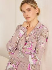 Conjunto de pijama largo de algodón con estampado de leopardo After Party de Chelsea Peers - Imagen 3 de 8