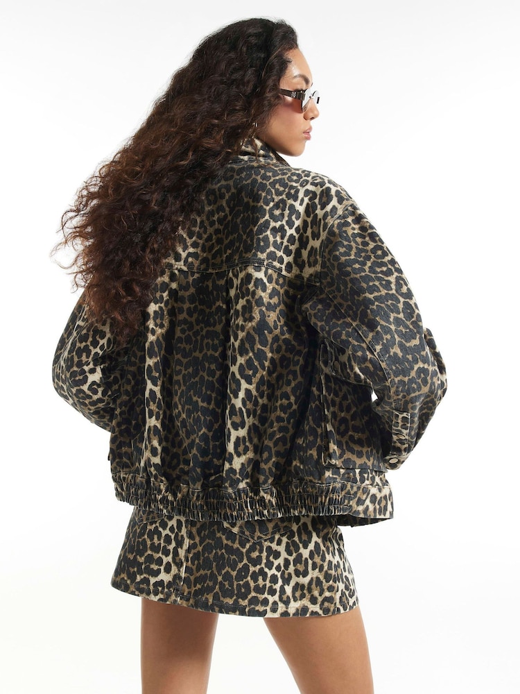River Island Brown Leopard Denim Funnel Jacket - Image 4 of 4