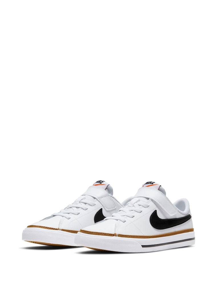 לבן/שחור - נעלי ספורט של Nike דגם Court Legacy לילדים ונוער - Image 3 of 9