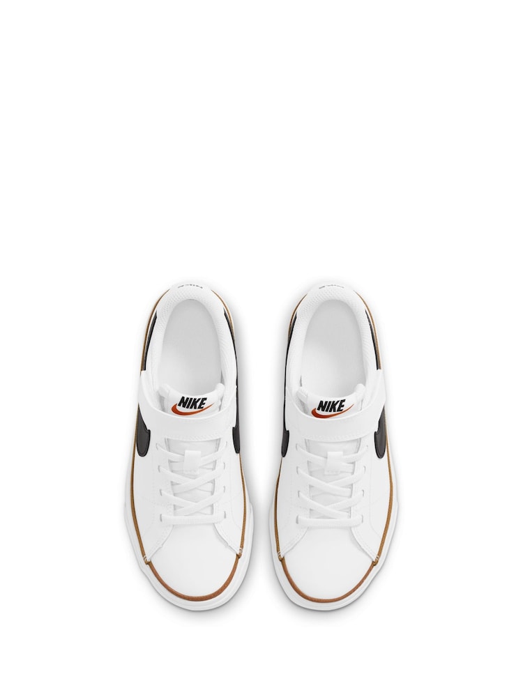 לבן/שחור - נעלי ספורט של Nike דגם Court Legacy לילדים ונוער - Image 5 of 9