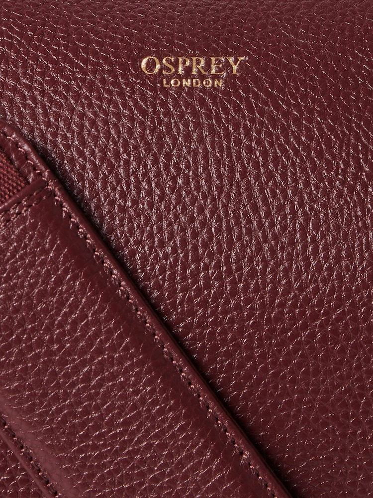 Rojo - Bolso de fin de semana de cuero The Adaline de Osprey London - Imagen 6 de 6 Rojo - Bolso de fin de semana de cuero The Adaline de Osprey London - Imagen 6 de 6