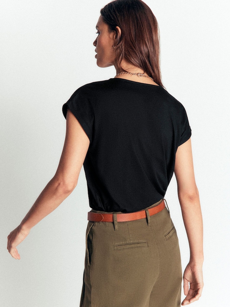 Boden Black Imi Supersoft V-neck T-Shirt - Image 2 of 5 Boden Black Imi Supersoft V-neck T-Shirt - Image 2 of 5