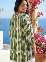 Roman Green Curve Dipped Hem Abstract Print Top - Image 3 of 4