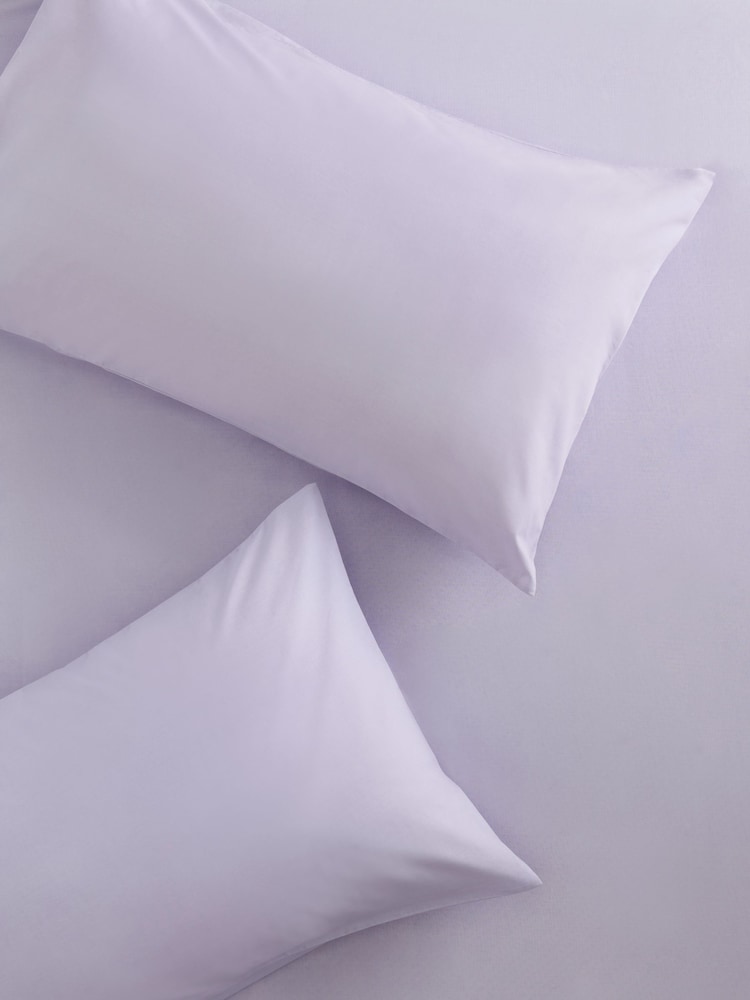 Set of 2 Lilac Purple Easy Care Polycotton Pillowcases - Image 2 of 3