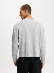 رمادي - Cotton On Relaxed Fit Textured Henley Long Sleeve T-Shirt - صورة 2 من 4